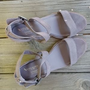 UGG Koolaburra sandals Sz 8